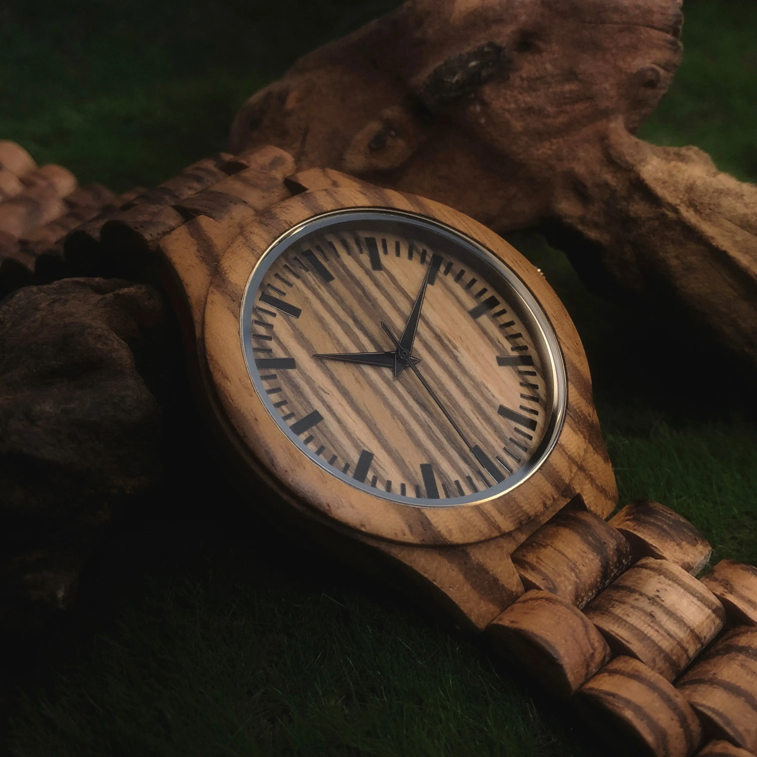 Hutt - Zebrawood Minimal Watch