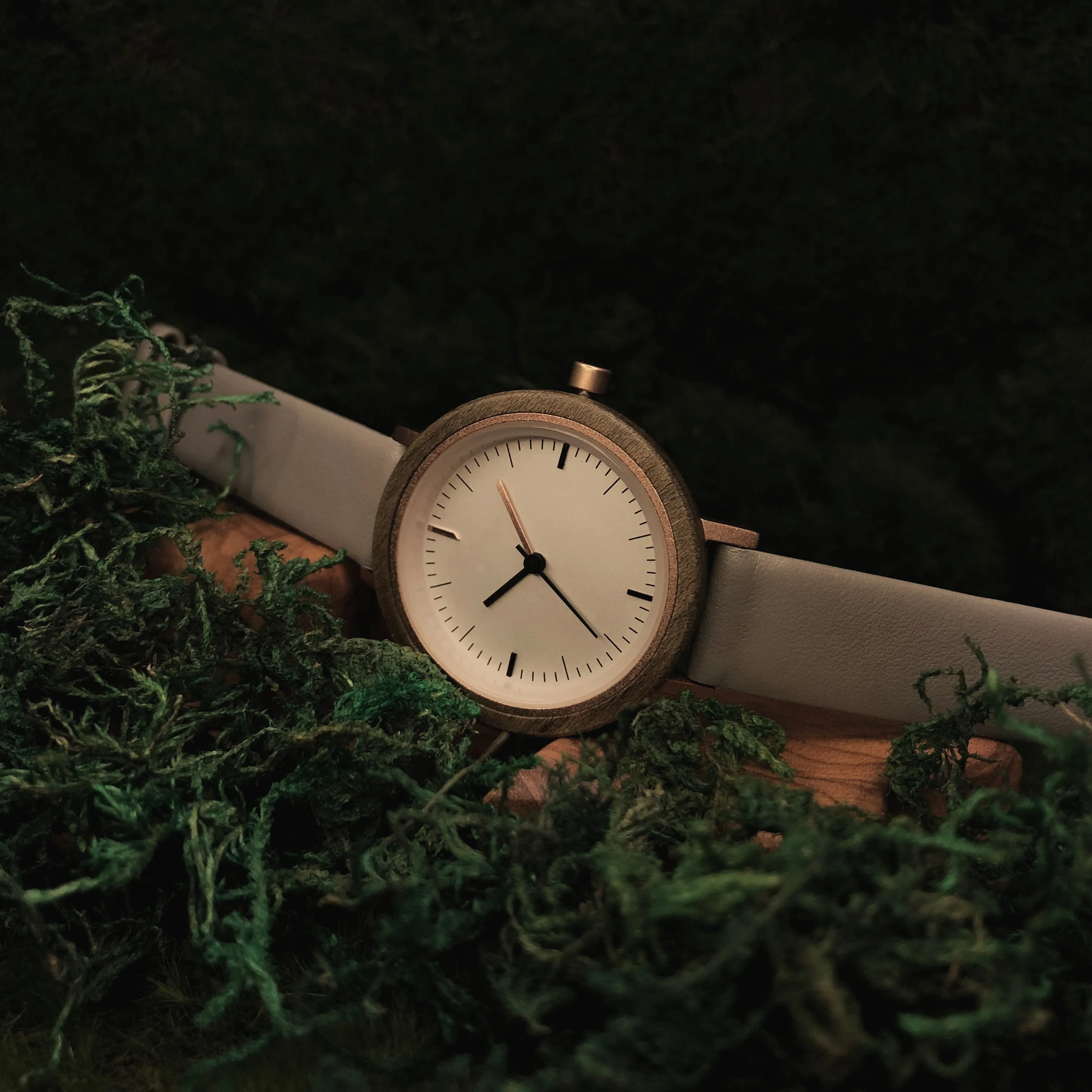 Iris - Green Sandalwood & Olive Lady Watch