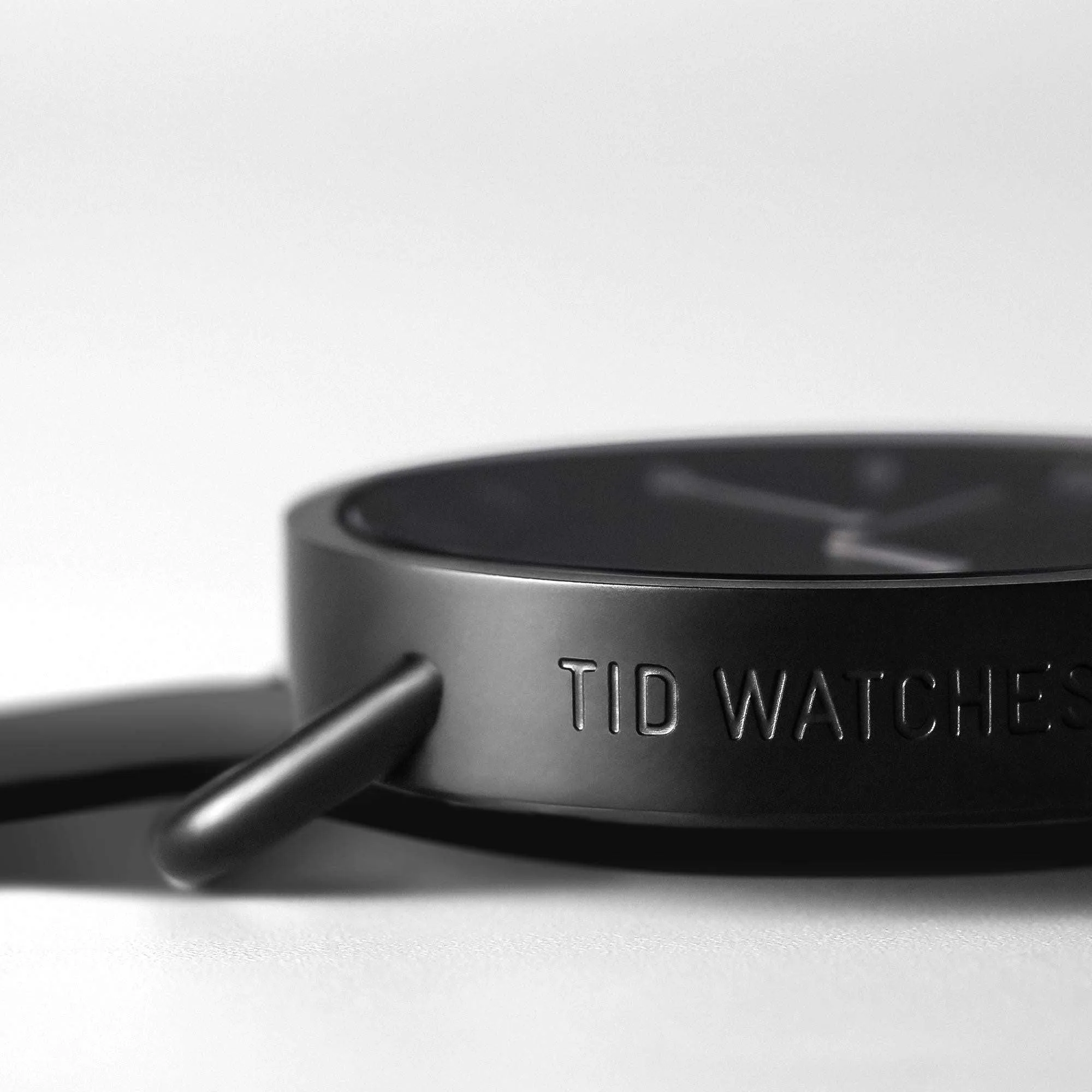 TID No.1 Black Dial / Burgundy Leather Strap / Black Buckle